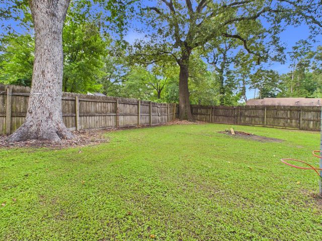 475 Jones Road, New Waverly, TX 77358