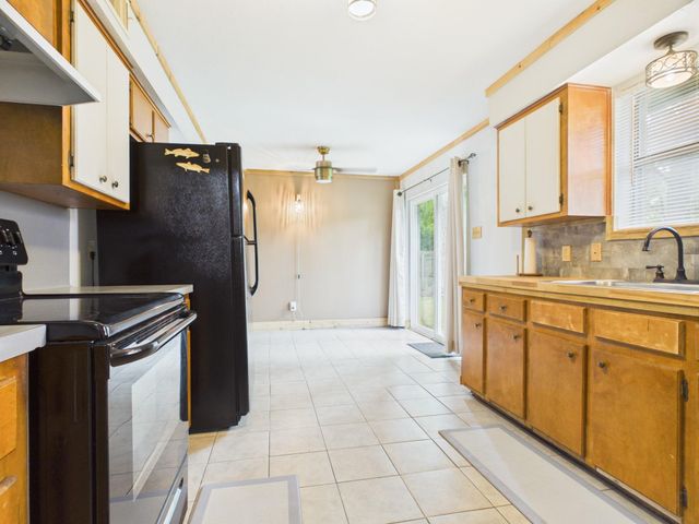 475 Jones Road, New Waverly, TX 77358