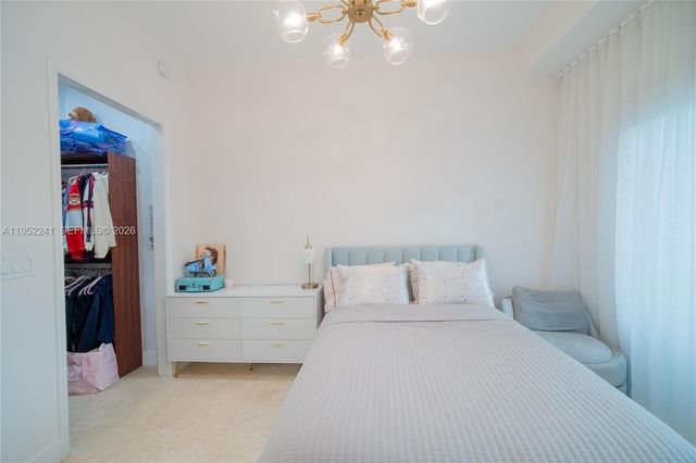 20000 E Country Club Dr 409, Aventura, FL 33180