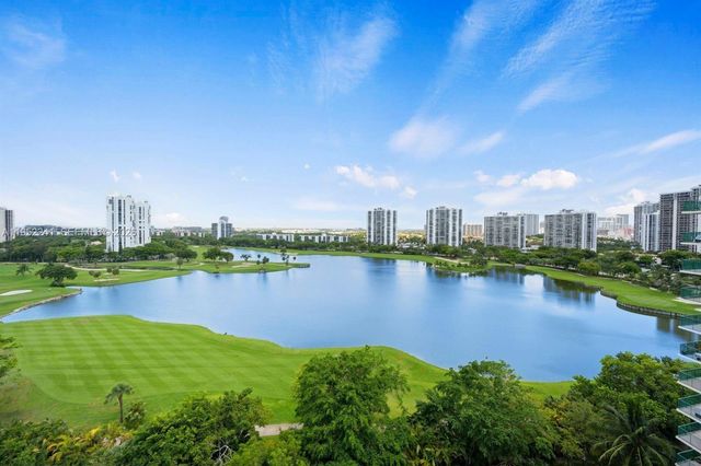 20000 E Country Club Dr 409, Aventura, FL 33180