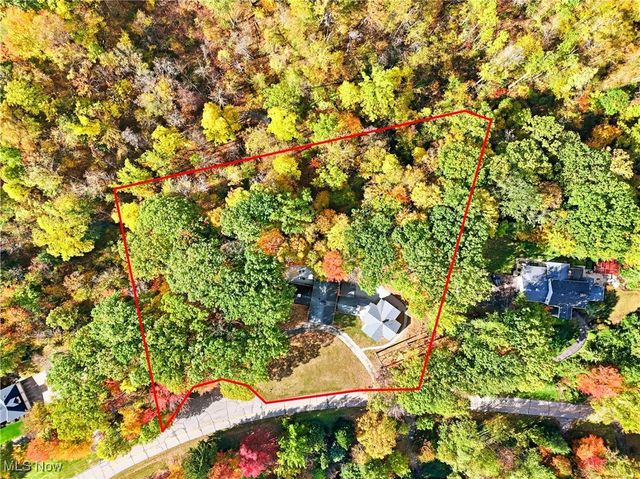 9700 Rollin Road, Waite Hill, OH 44094