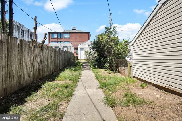 1122 N GEORGE ST, York, PA 17404