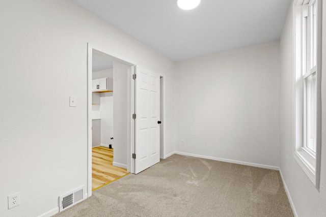 2364 S 20th STREET, Milwaukee, WI 53215