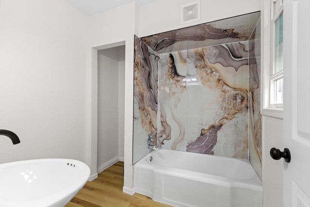 2364 S 20th STREET, Milwaukee, WI 53215