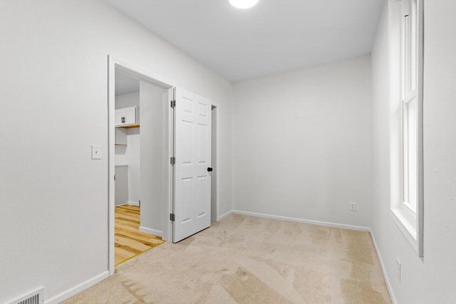 2364 S 20th STREET, Milwaukee, WI 53215