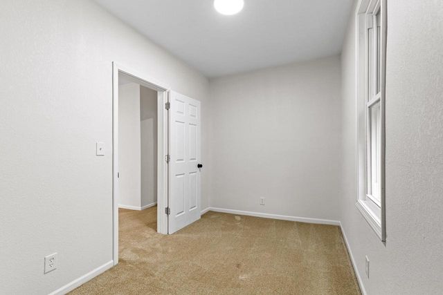 2364 S 20th STREET, Milwaukee, WI 53215