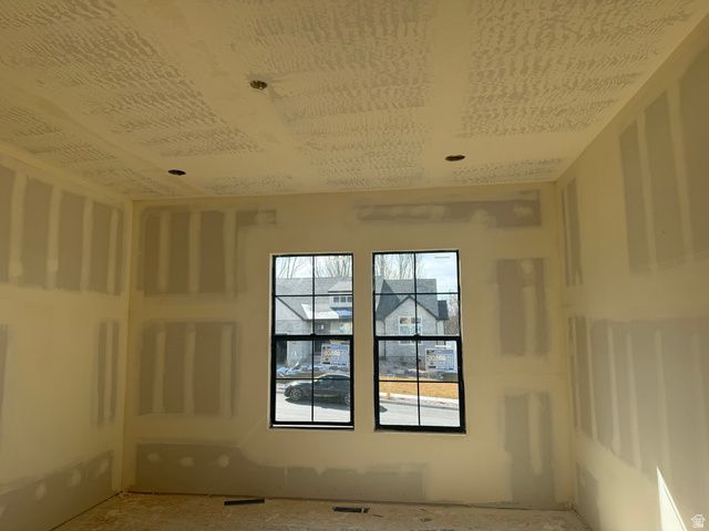 136 W SUMMERHILL LN, Centerville, UT 84014