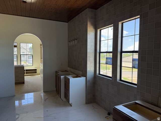 136 W SUMMERHILL LN, Centerville, UT 84014