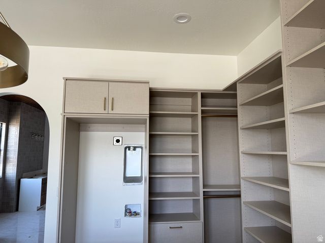 136 W SUMMERHILL LN, Centerville, UT 84014