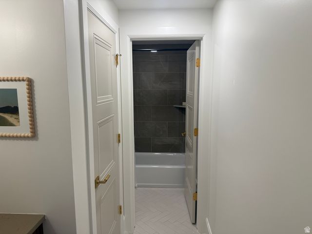 136 W SUMMERHILL LN, Centerville, UT 84014