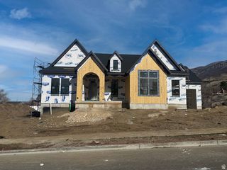 136 W SUMMERHILL LN, Centerville, UT 84014