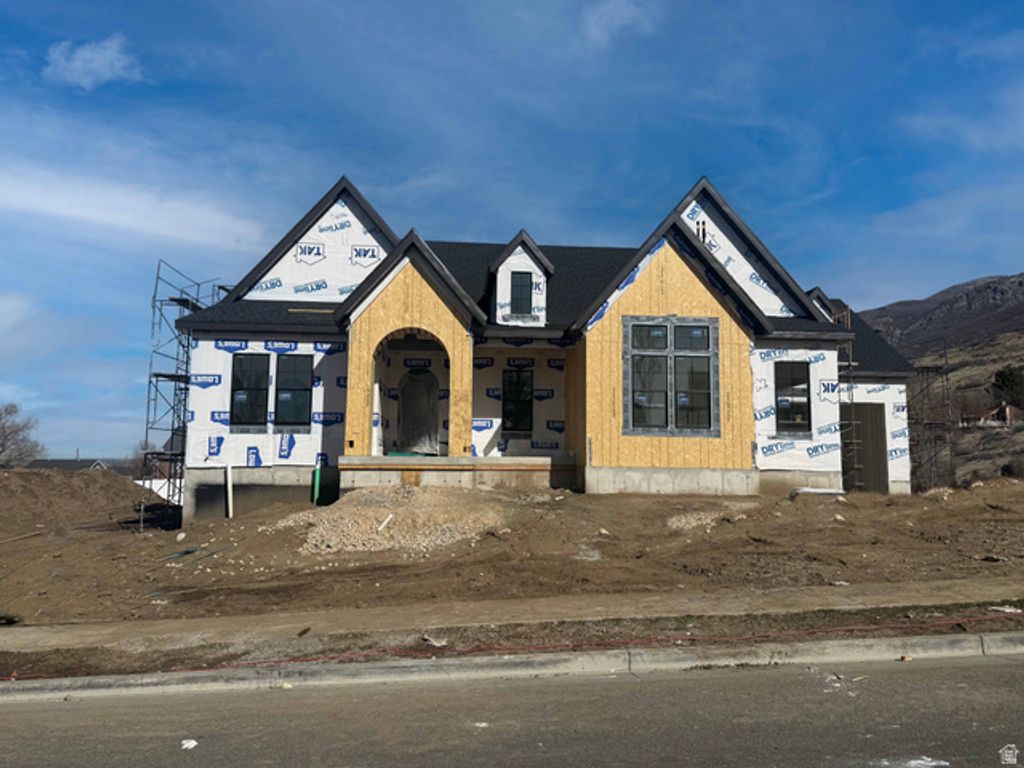 136 W SUMMERHILL LN, Centerville, UT 84014