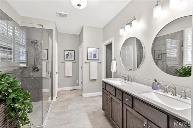 53 Fountain Valley Court, St Peters, MO 63376