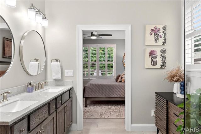 53 Fountain Valley Court, St Peters, MO 63376