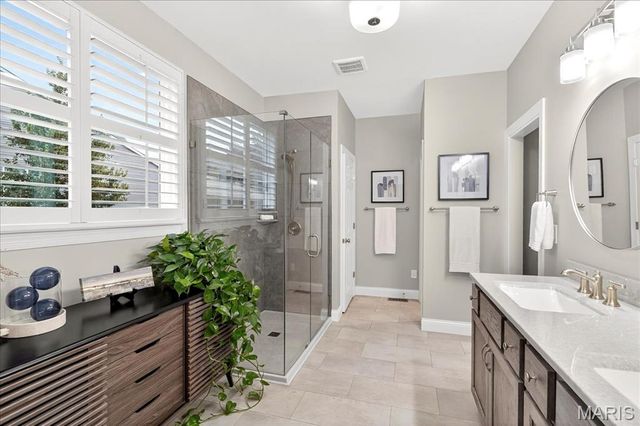 53 Fountain Valley Court, St Peters, MO 63376