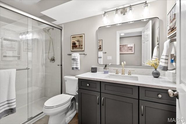 53 Fountain Valley Court, St Peters, MO 63376