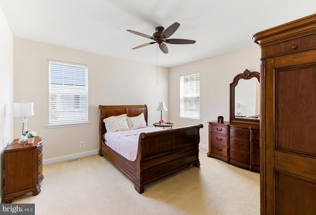 31 SILVER CREEK DR, Mantua, NJ 08051