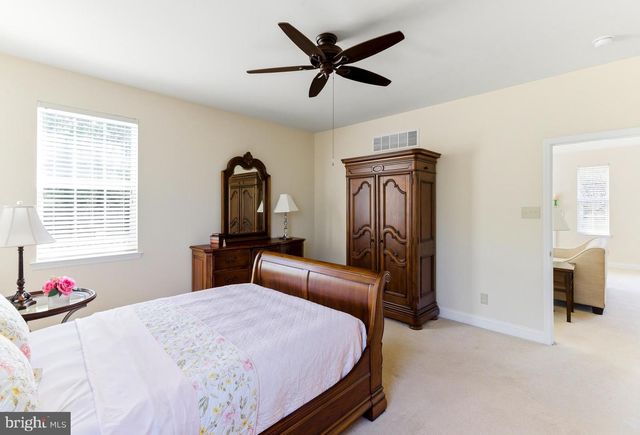 31 SILVER CREEK DR, Mantua, NJ 08051