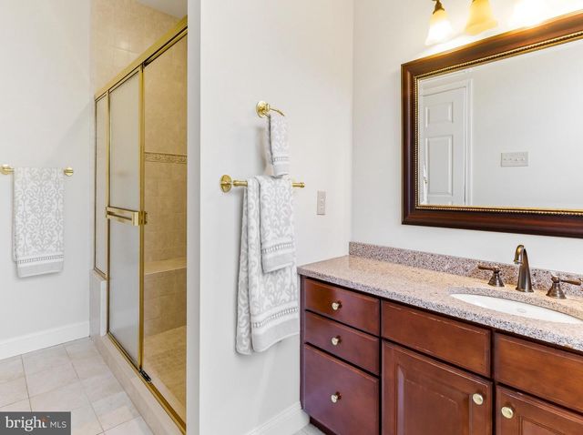 31 SILVER CREEK DR, Mantua, NJ 08051