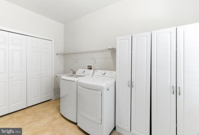 31 SILVER CREEK DR, Mantua, NJ 08051