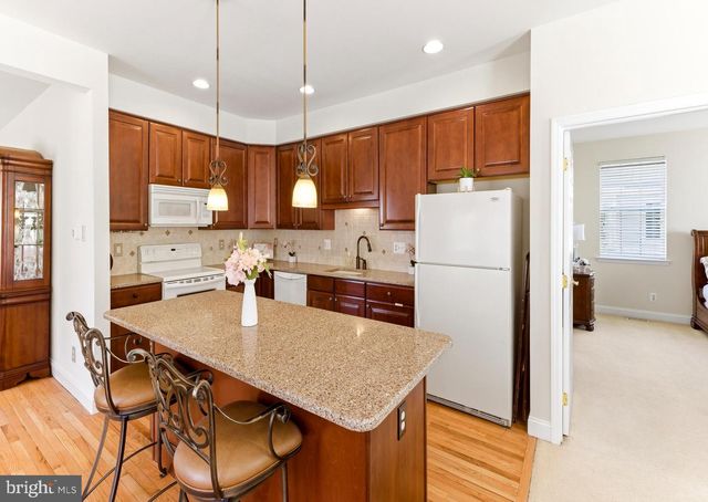 31 SILVER CREEK DR, Mantua, NJ 08051