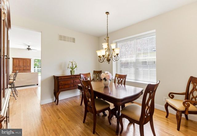 31 SILVER CREEK DR, Mantua, NJ 08051