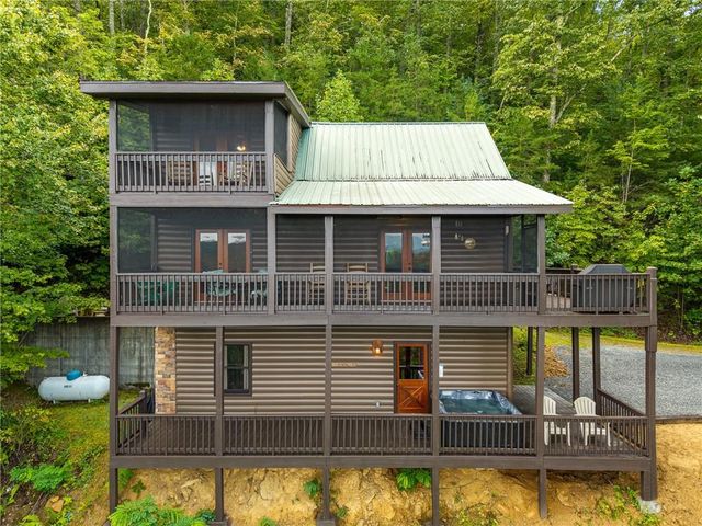 624 Rhonda Lane, Mineral Bluff, GA 30559