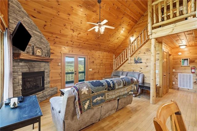 624 Rhonda Lane, Mineral Bluff, GA 30559