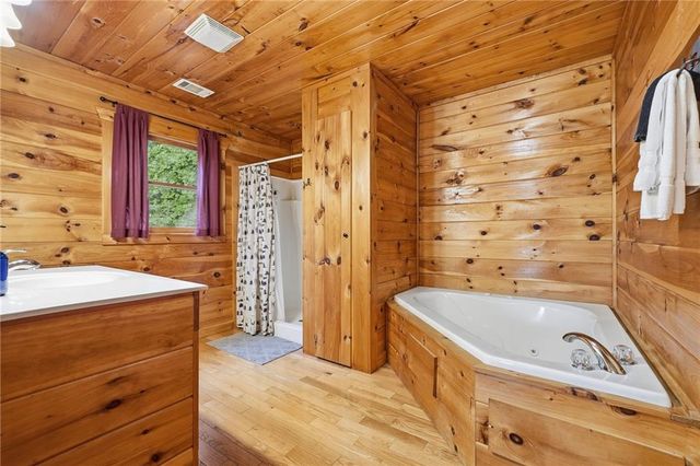 624 Rhonda Lane, Mineral Bluff, GA 30559