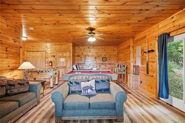 624 Rhonda Lane, Mineral Bluff, GA 30559