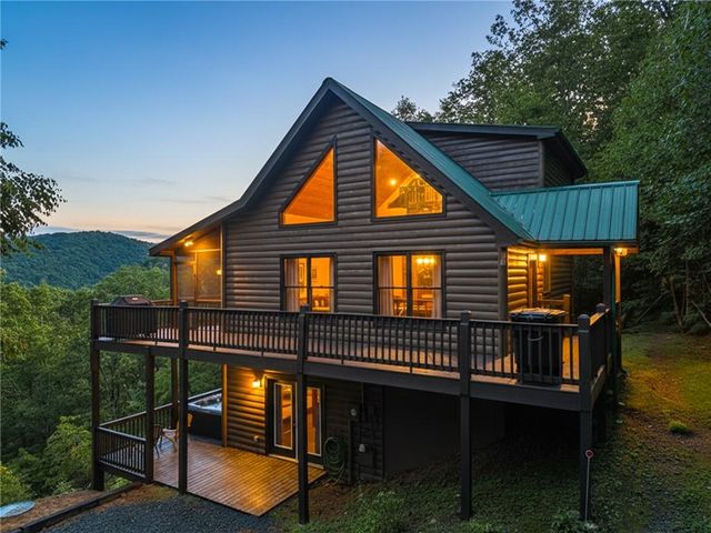 624 Rhonda Lane, Mineral Bluff, GA 30559
