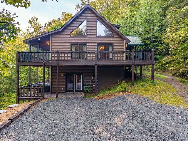 624 Rhonda Lane, Mineral Bluff, GA 30559