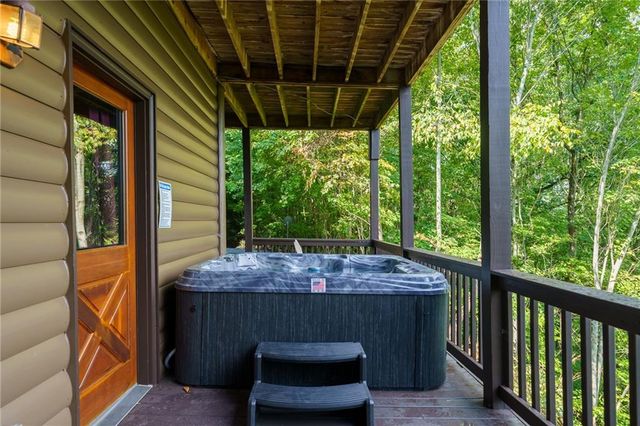 624 Rhonda Lane, Mineral Bluff, GA 30559