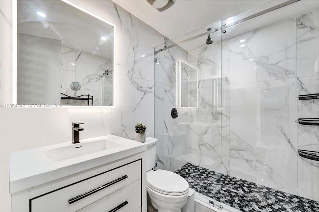 3701 Mckinley St, Hollywood, FL 33021