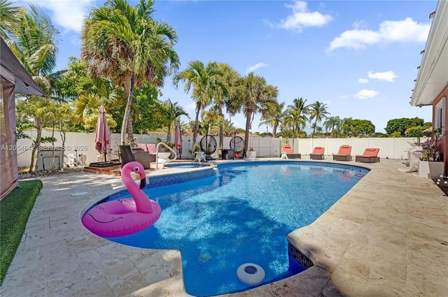 3701 Mckinley St, Hollywood, FL 33021