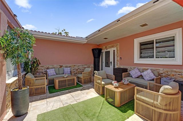 3701 Mckinley St, Hollywood, FL 33021