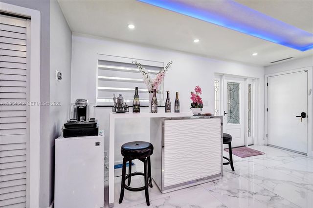 3701 Mckinley St, Hollywood, FL 33021