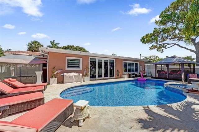 3701 Mckinley St, Hollywood, FL 33021