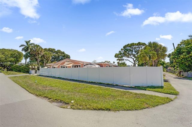 3701 Mckinley St, Hollywood, FL 33021