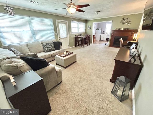 431 FLANDERS RD, Burlington, NJ 08016