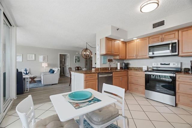 6372 PALMA DEL MAR BOULEVARD S 606, St Petersburg, FL 33715