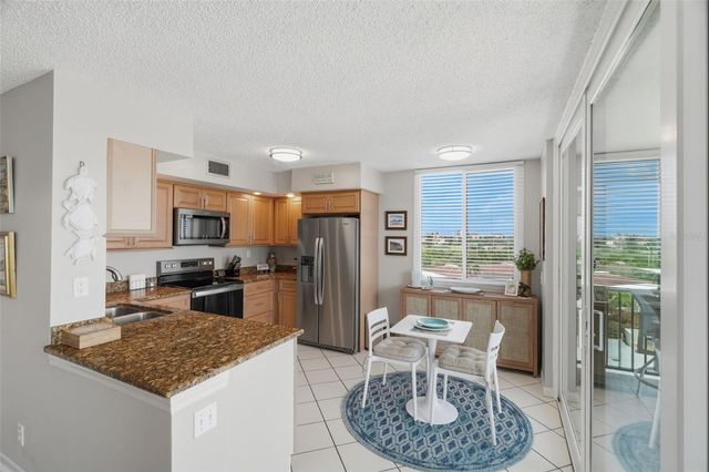 6372 PALMA DEL MAR BOULEVARD S 606, St Petersburg, FL 33715