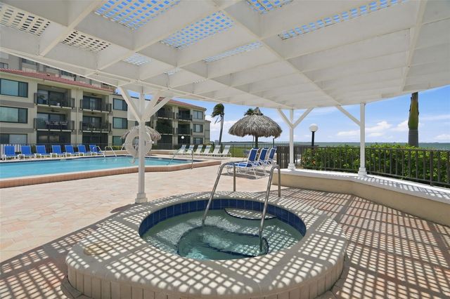 6372 PALMA DEL MAR BOULEVARD S 606, St Petersburg, FL 33715