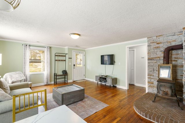 208 N GARTH AVE, Columbia, MO 65203