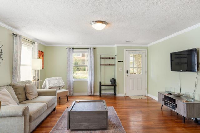 208 N GARTH AVE, Columbia, MO 65203