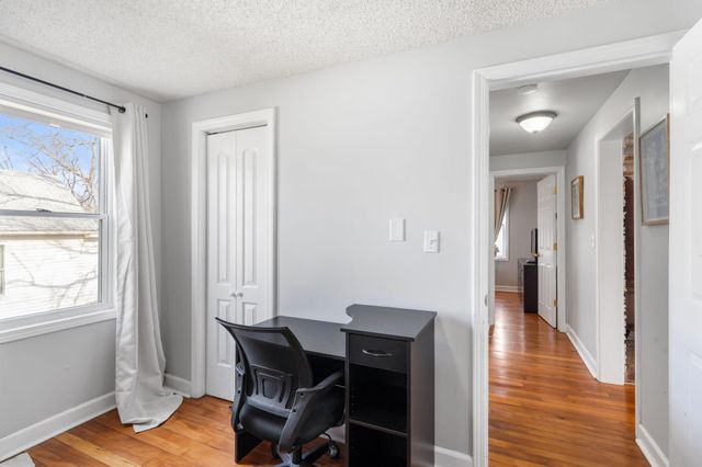 208 N GARTH AVE, Columbia, MO 65203