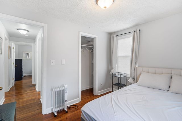 208 N GARTH AVE, Columbia, MO 65203