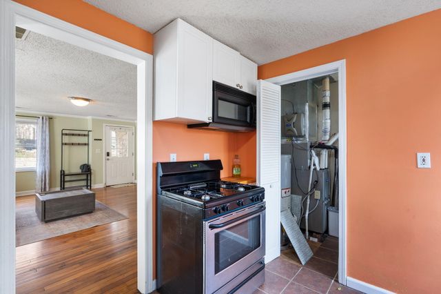 208 N GARTH AVE, Columbia, MO 65203