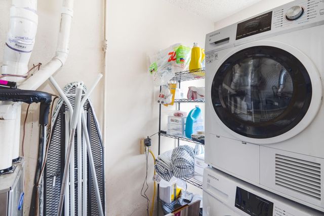 208 N GARTH AVE, Columbia, MO 65203