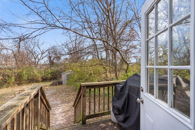 208 N GARTH AVE, Columbia, MO 65203